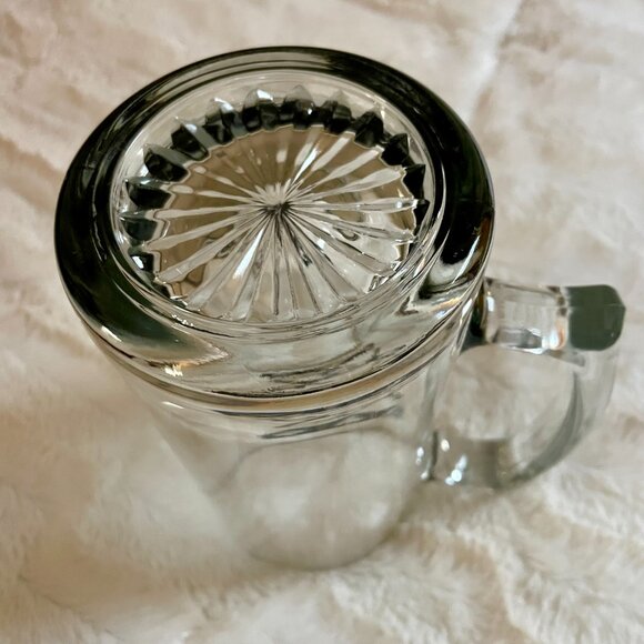 Medieval Times 24 oz Clear Glass Beer Stein Mug 7" tall 3.5" diameter - Picture 3 of 5